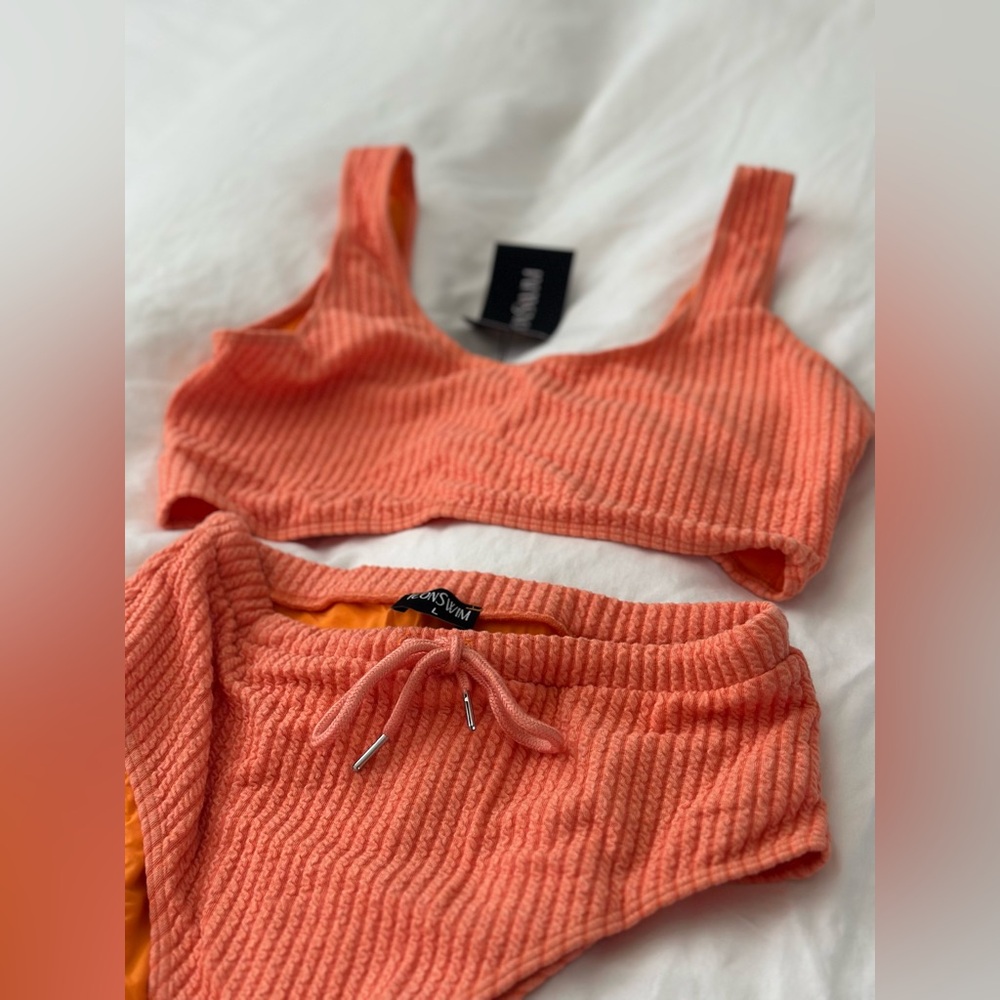 NEW Orange Ribbed Bikini Set - Picture 2 of 4